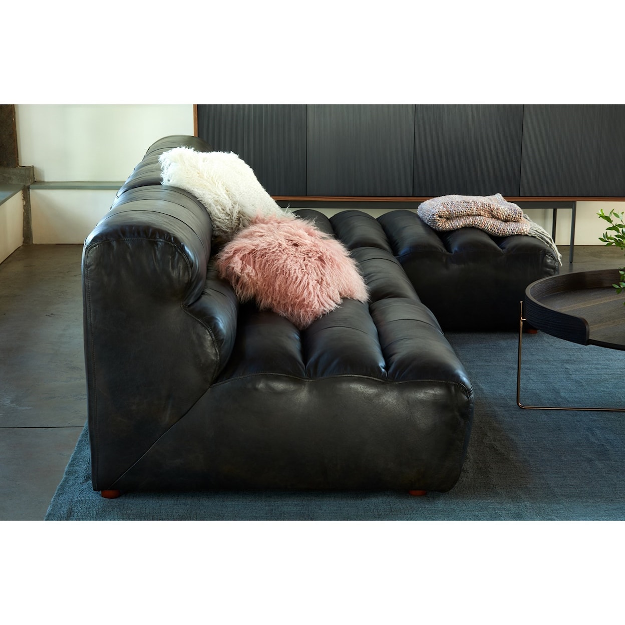 Moe's Home Collection Ramsay Leather Chaise