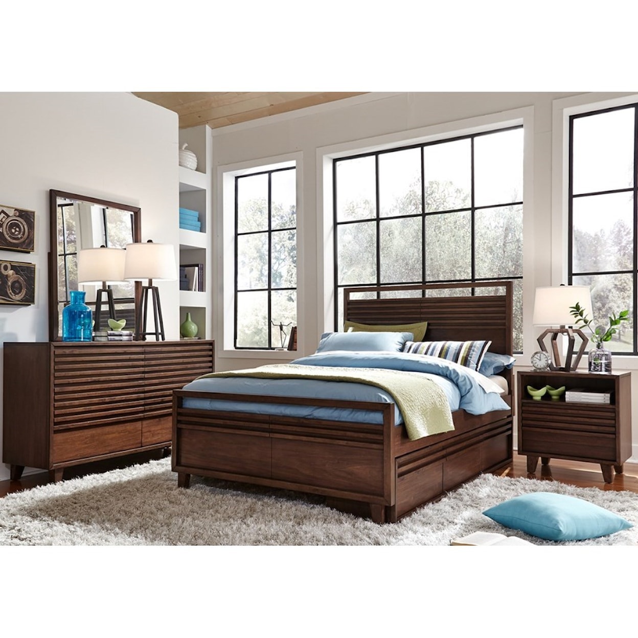 My Home Furnishings Madison Full Panel Bed