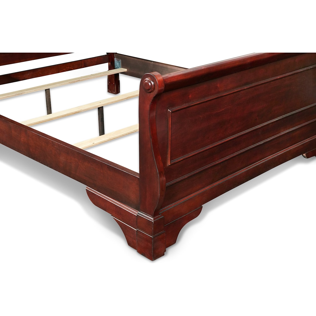 New Classic Furniture Versaille California King Sleigh Bed