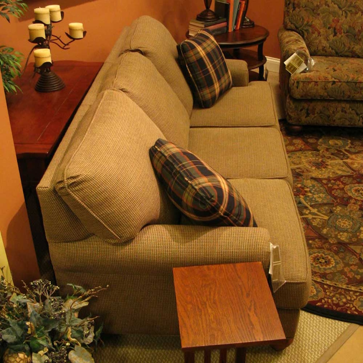 Norwalk Quincy Upholstered Sofa