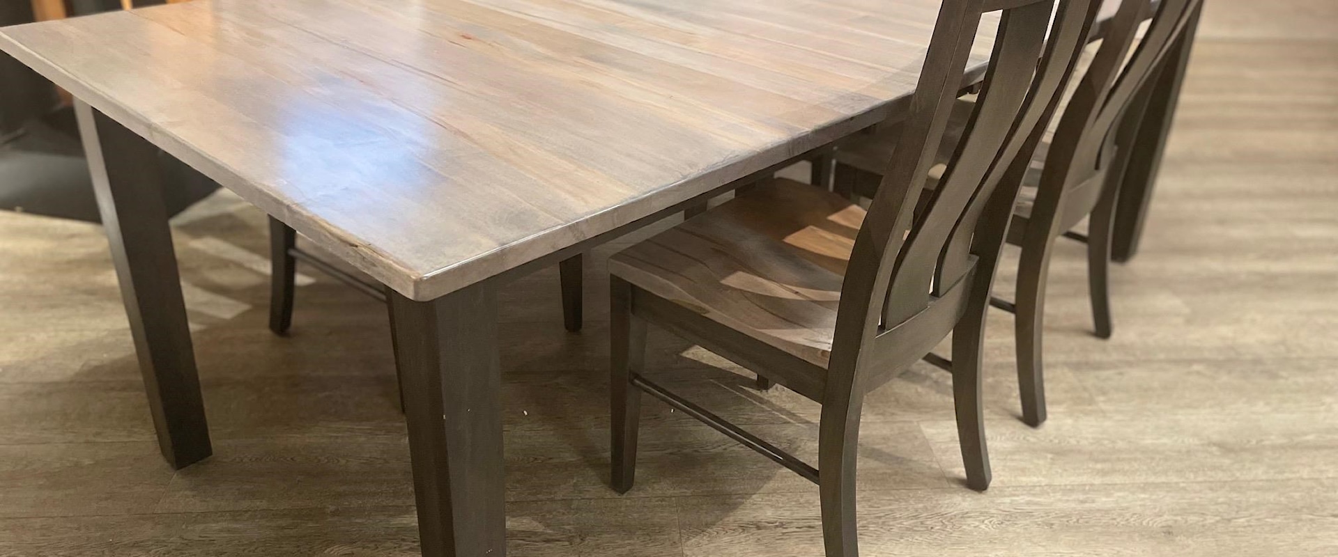 Customizable Rectangle Dining Table with Leaves