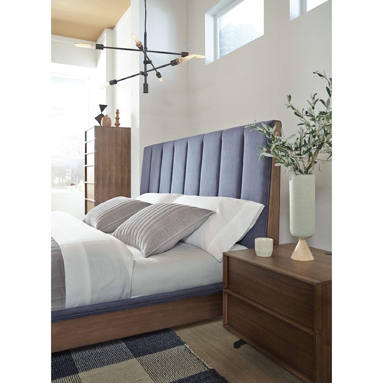 Palliser Kamden King Upholstered Bed