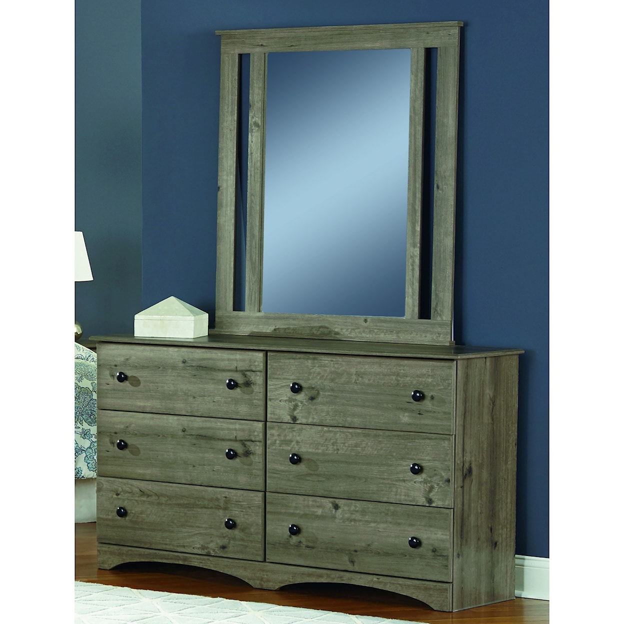 Perdue 13000 Series Dresser and Mirror Set