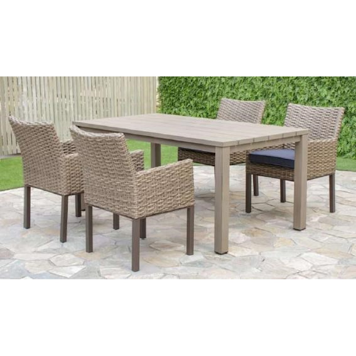 Primo International Petaluma Outdoor Dining Set