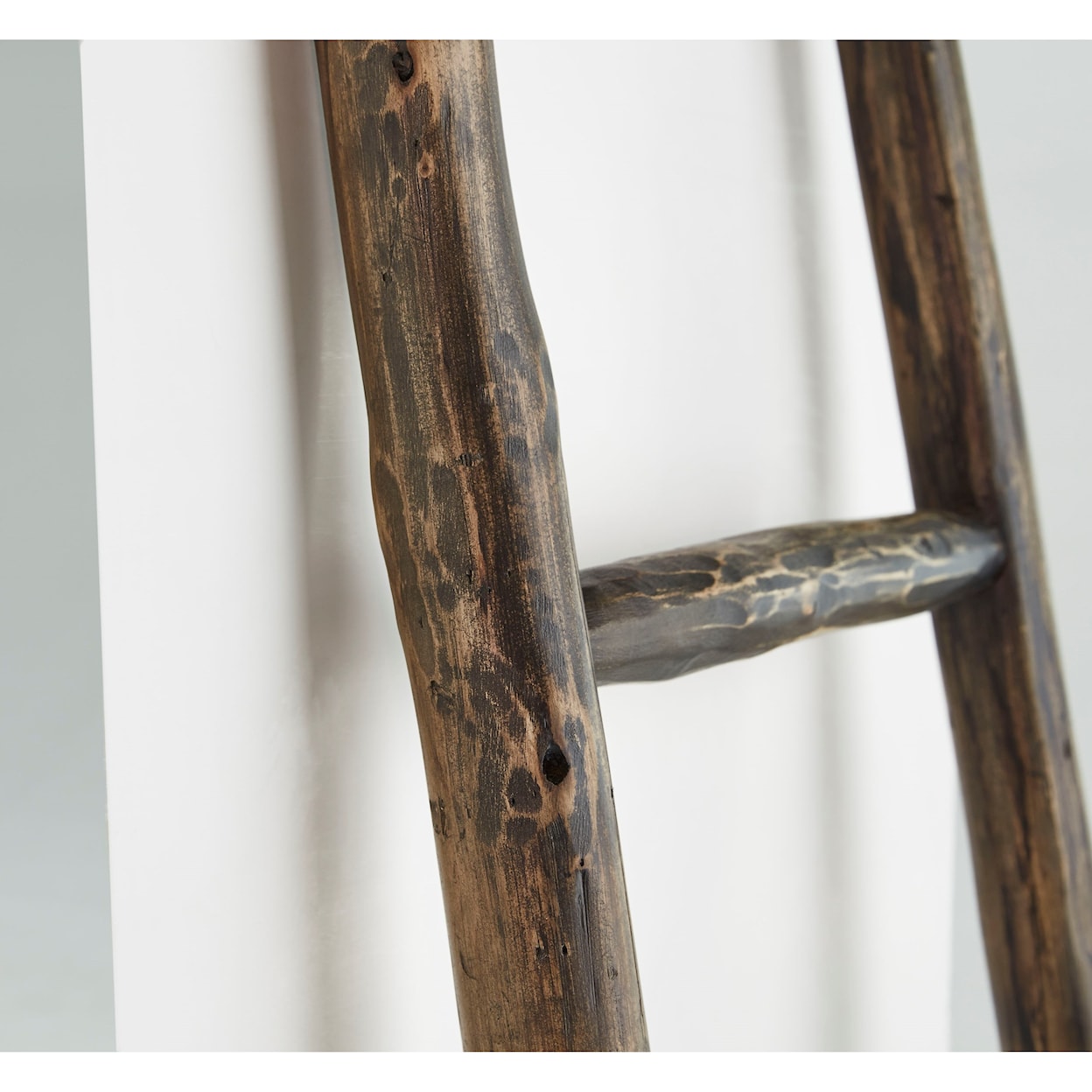 Progressive Furniture Millie French Roast/White Blanket Ladder