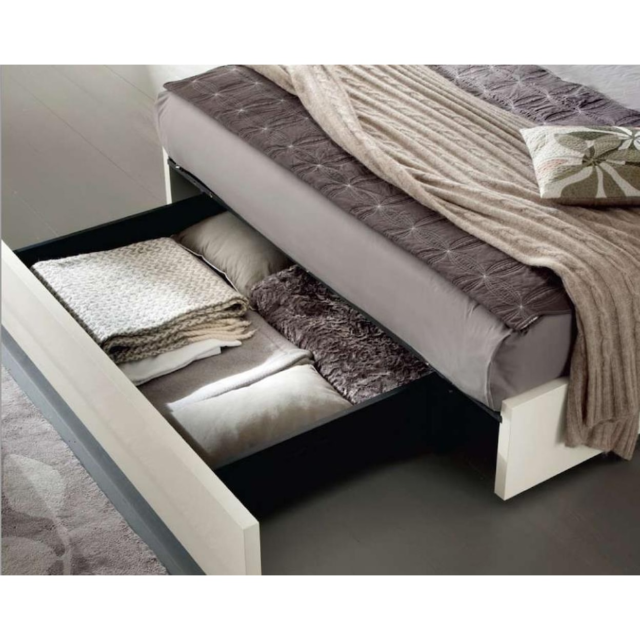 Alf Italia Imperia Queen Upholstered Bed w/ Storage Footboard