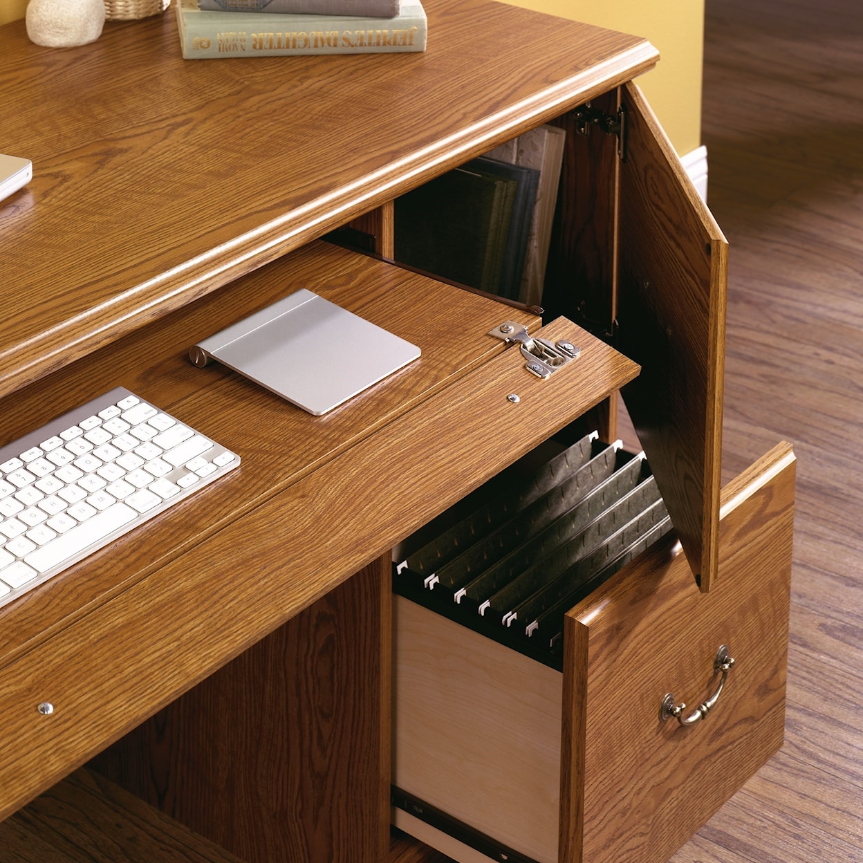 Sauder Orchard Hills Computer Desk