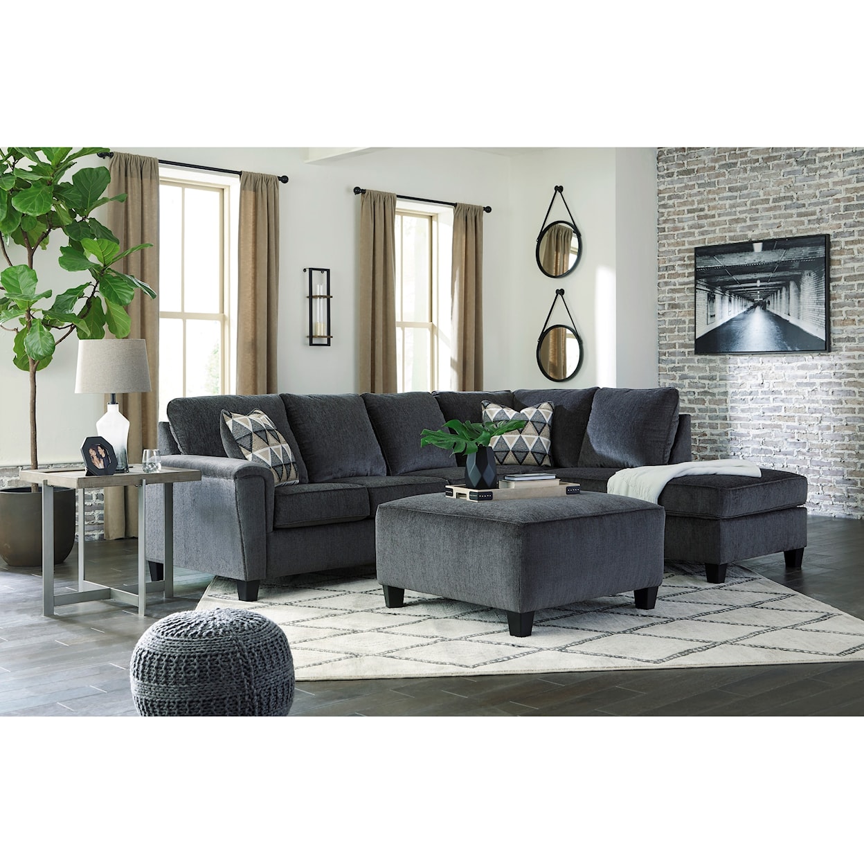 Benchcraft Abinger 2-Piece Sectional w/ Chaise and Sleeper