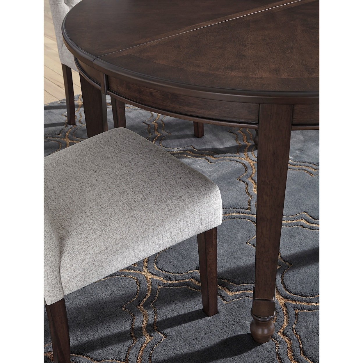 Signature Design by Ashley Adinton Oval Dining Room Extension Table