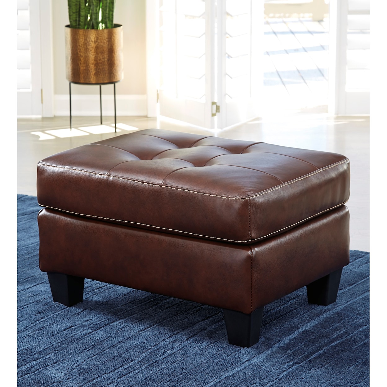 Benchcraft Altonbury Ottoman