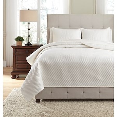 Queen Dietrick Ivory Quilt Set