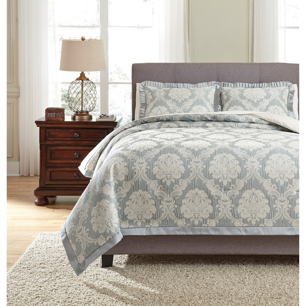 Signature Design by Ashley Furniture Bedding Sets Queen Joisse Comforter Set