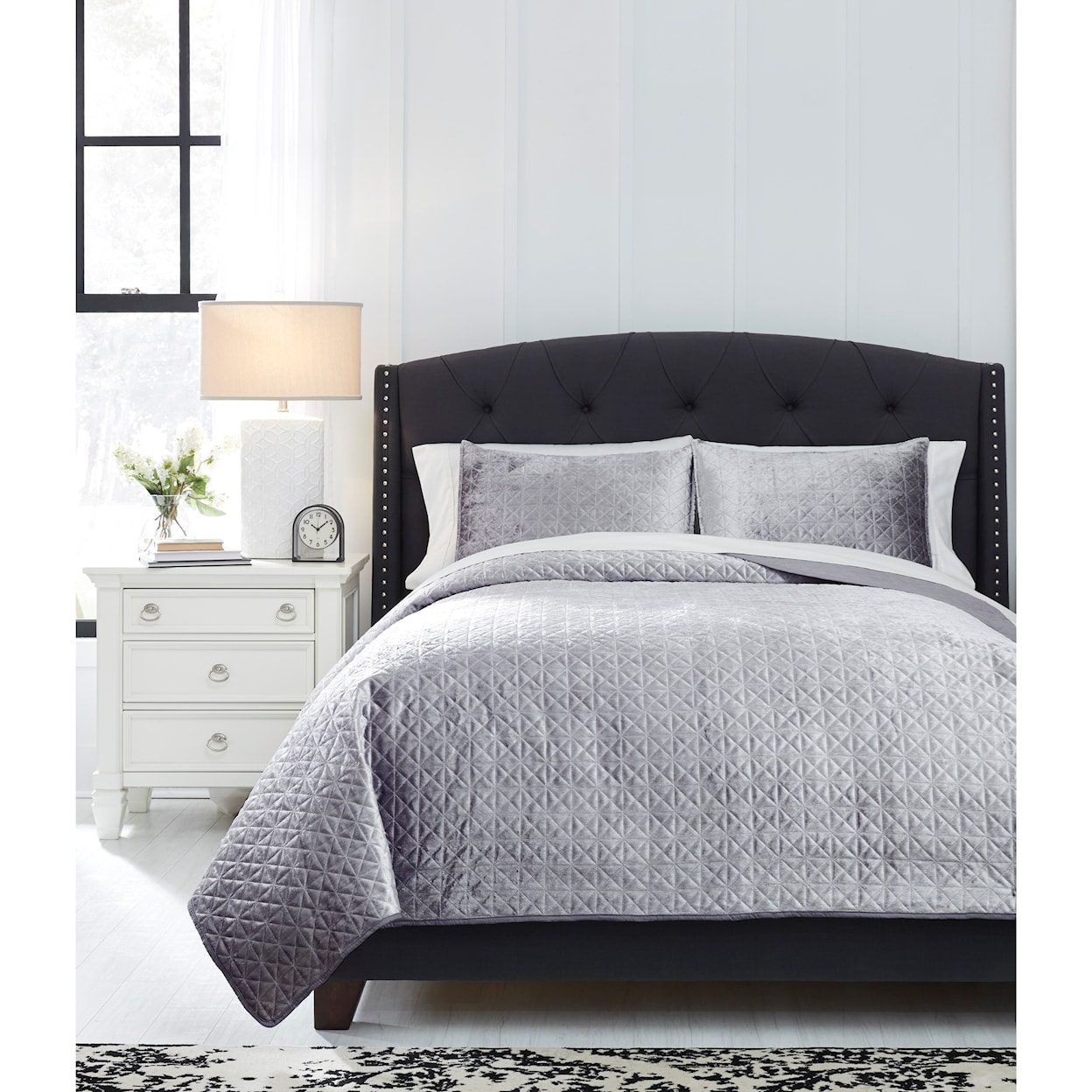 Signature Design by Ashley Bedding Sets Queen Maryam Gray Coverlet Set