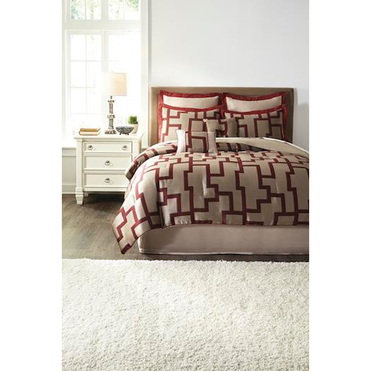 Signature Design by Ashley Furniture Bedding Sets Queen Aiza Wine Comforter Set