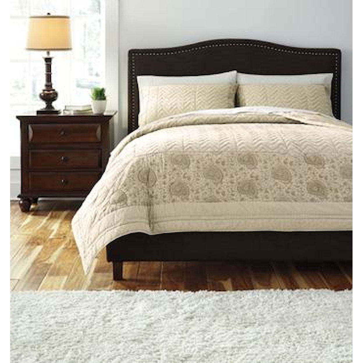 Ashley Furniture Signature Design Bedding Sets Queen Paisley Natural Comforter Set