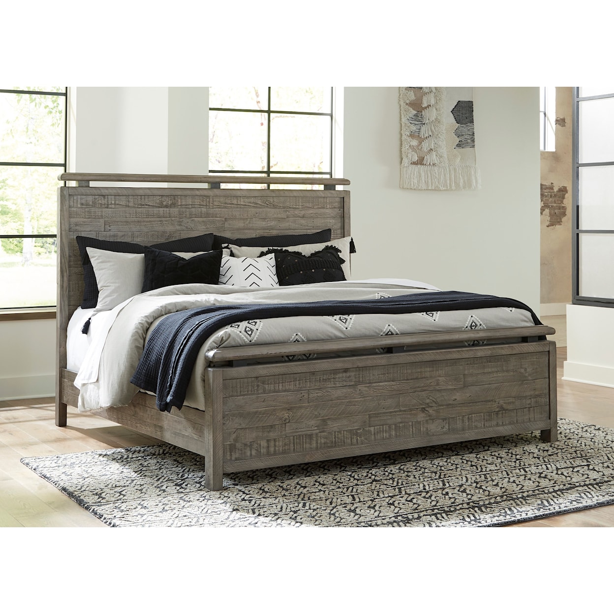 Signature Design by Ashley Furniture Brennagan Queen Panel Bed