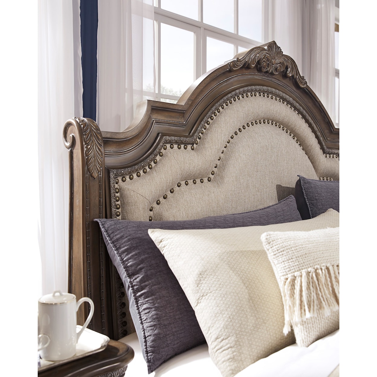 Signature Design by Ashley Charmond King Upholstered Bed