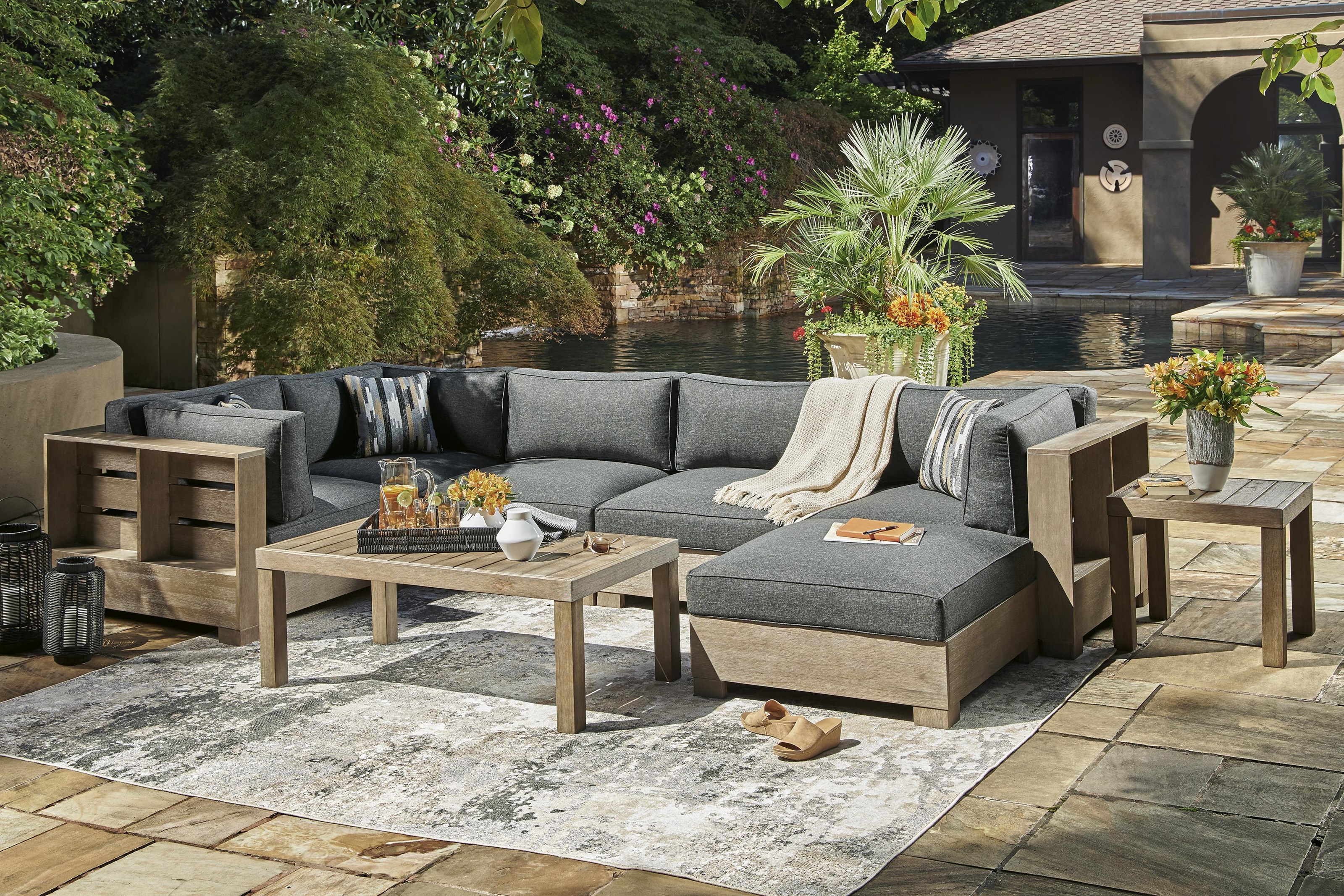 Outdoor Sectional Sofa