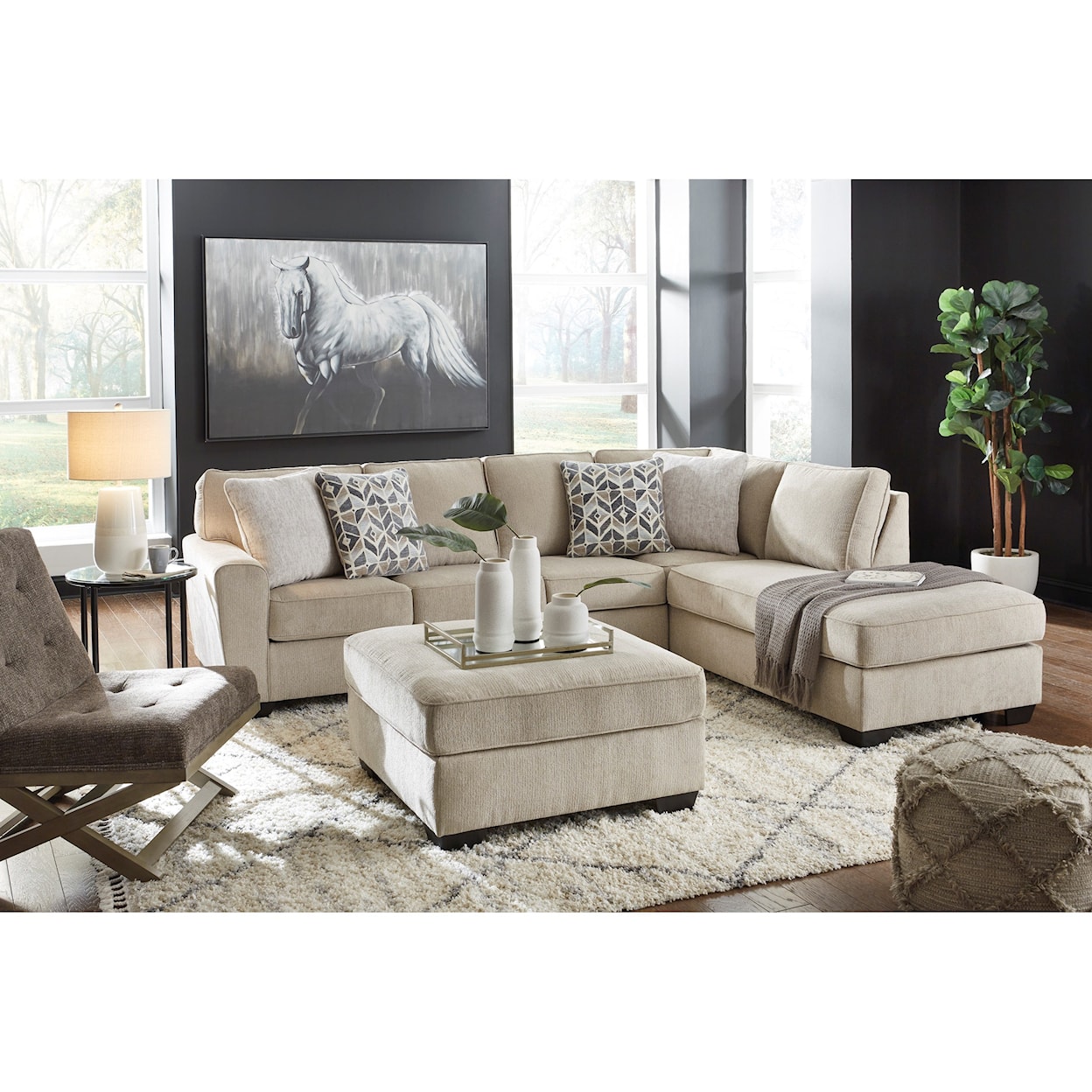 Benchcraft Decelle 2-Piece Sectional with Chaise
