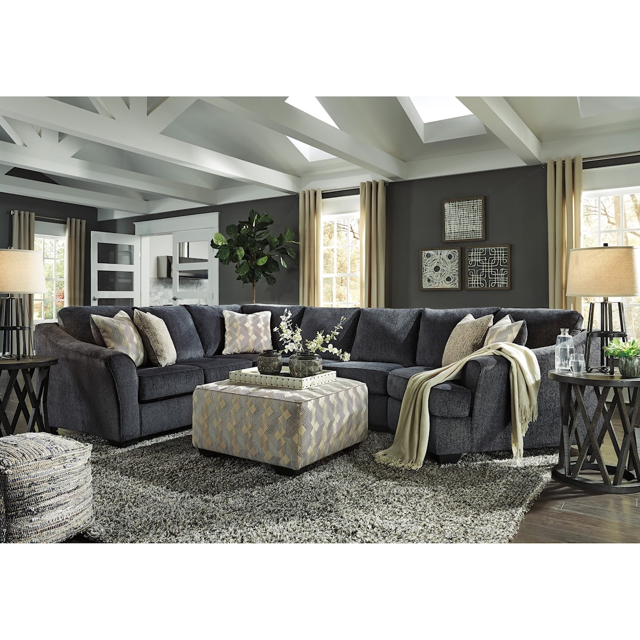 Michael Alan Select Eltmann Stationary Living Room Group