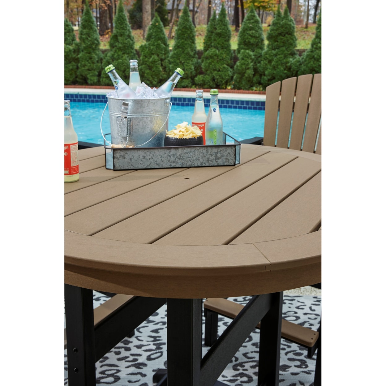 Ashley Furniture Signature Design Fairen Trail 3-Piece Round Bar Table Set