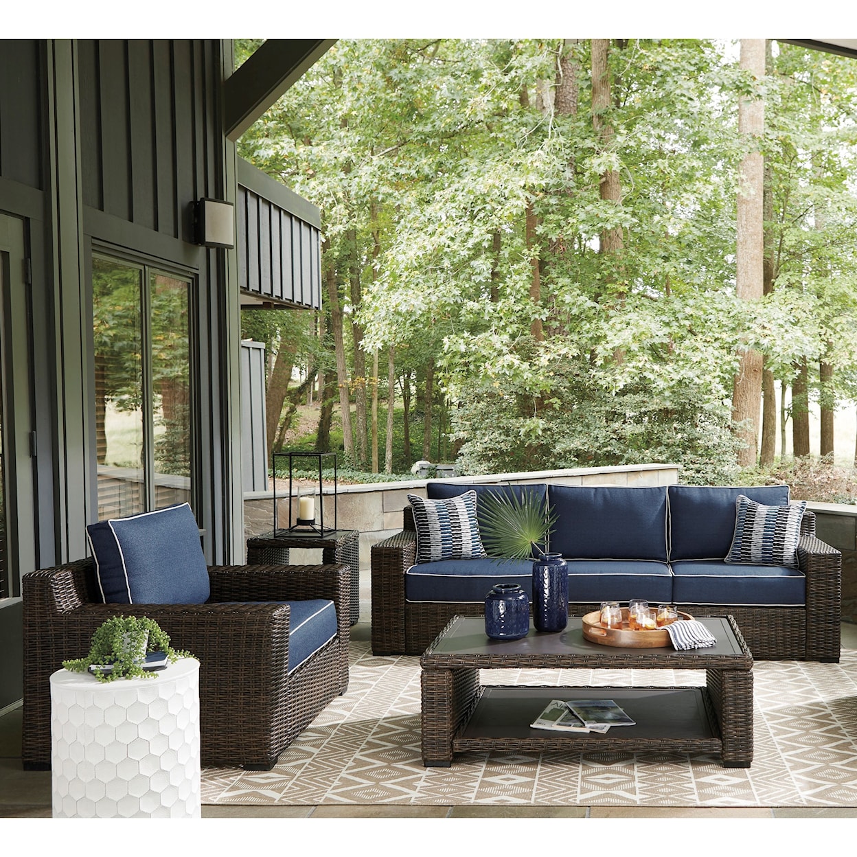 Signature Design by Ashley Grasson Lane 5 Pc. Outdoor Seating Group
