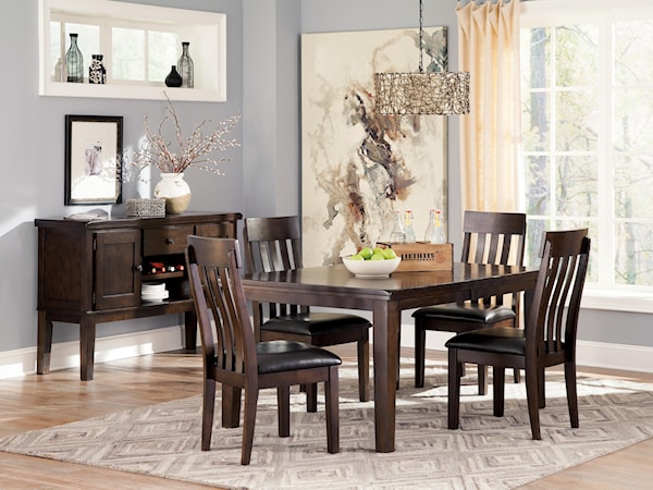 Casual Dining Room Group