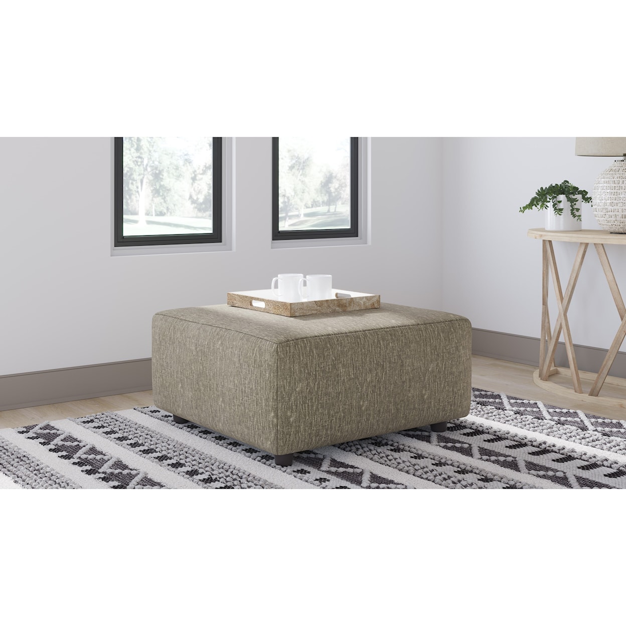 Signature Design Hoylake Ottoman