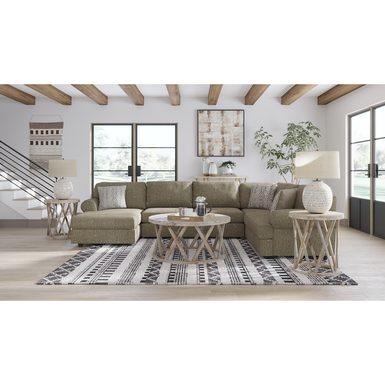 Ashley Furniture Signature Design Hoylake 3-Piece Sectional with Chaise