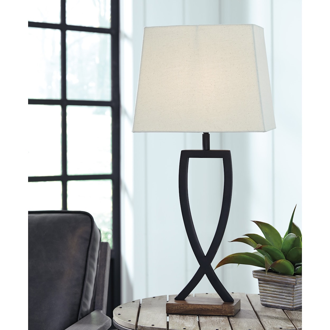 Signature Design by Ashley Lamps - Contemporary Set of 2 Makara Metal Table Lamps