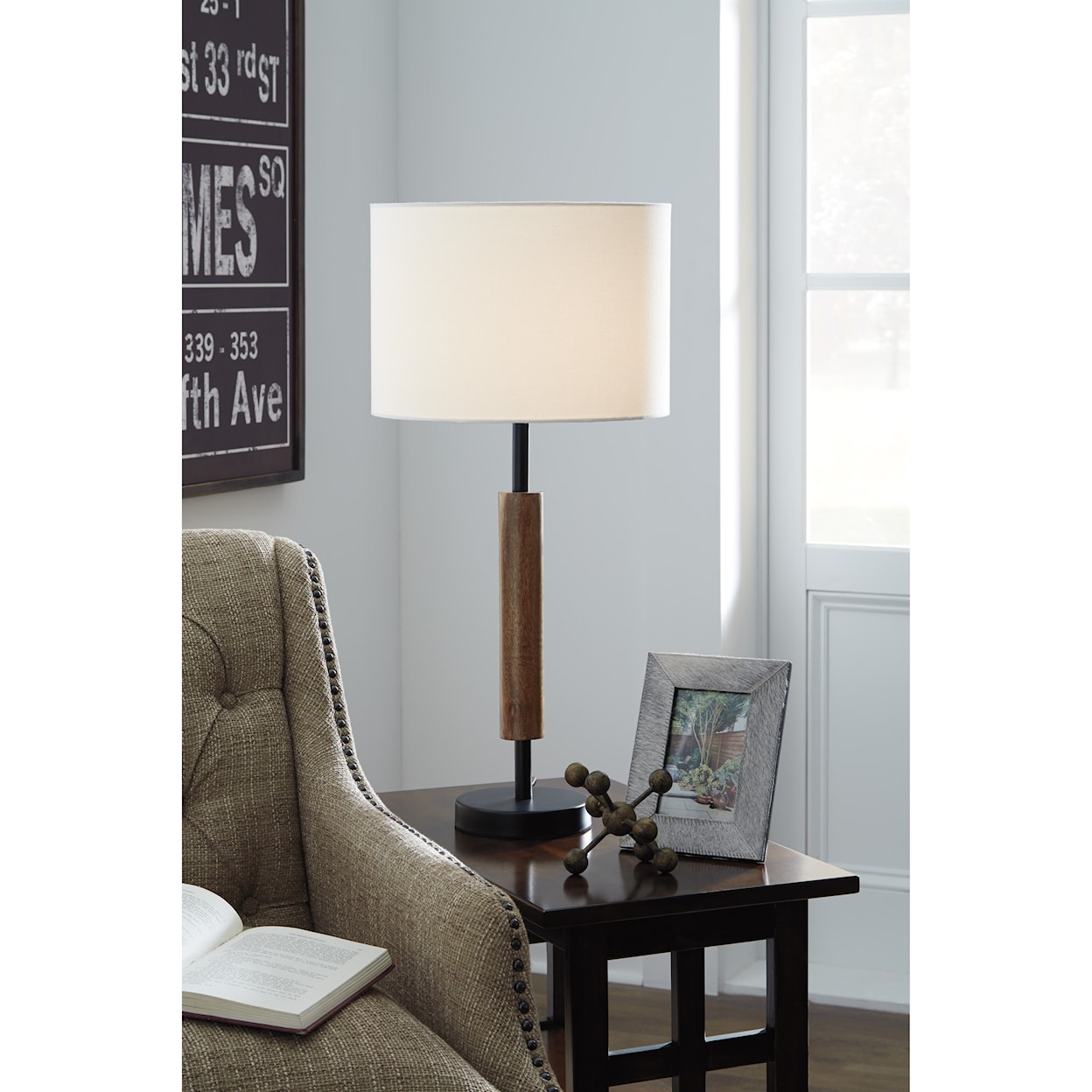 Signature Design by Ashley Lamps - Contemporary Set of 2 Maliny Black/Brown Wood Table Lamps