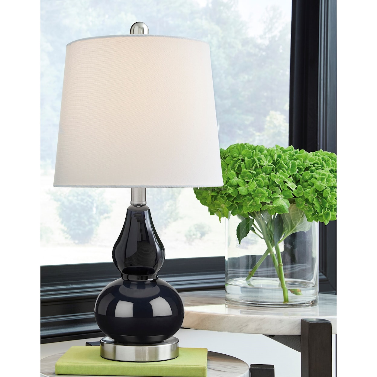 Benchcraft Lamps - Contemporary Makana Navy/Silver Glass Table Lamp