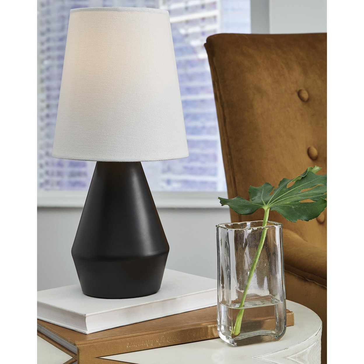 Signature Design by Ashley Lanry Table Lamp