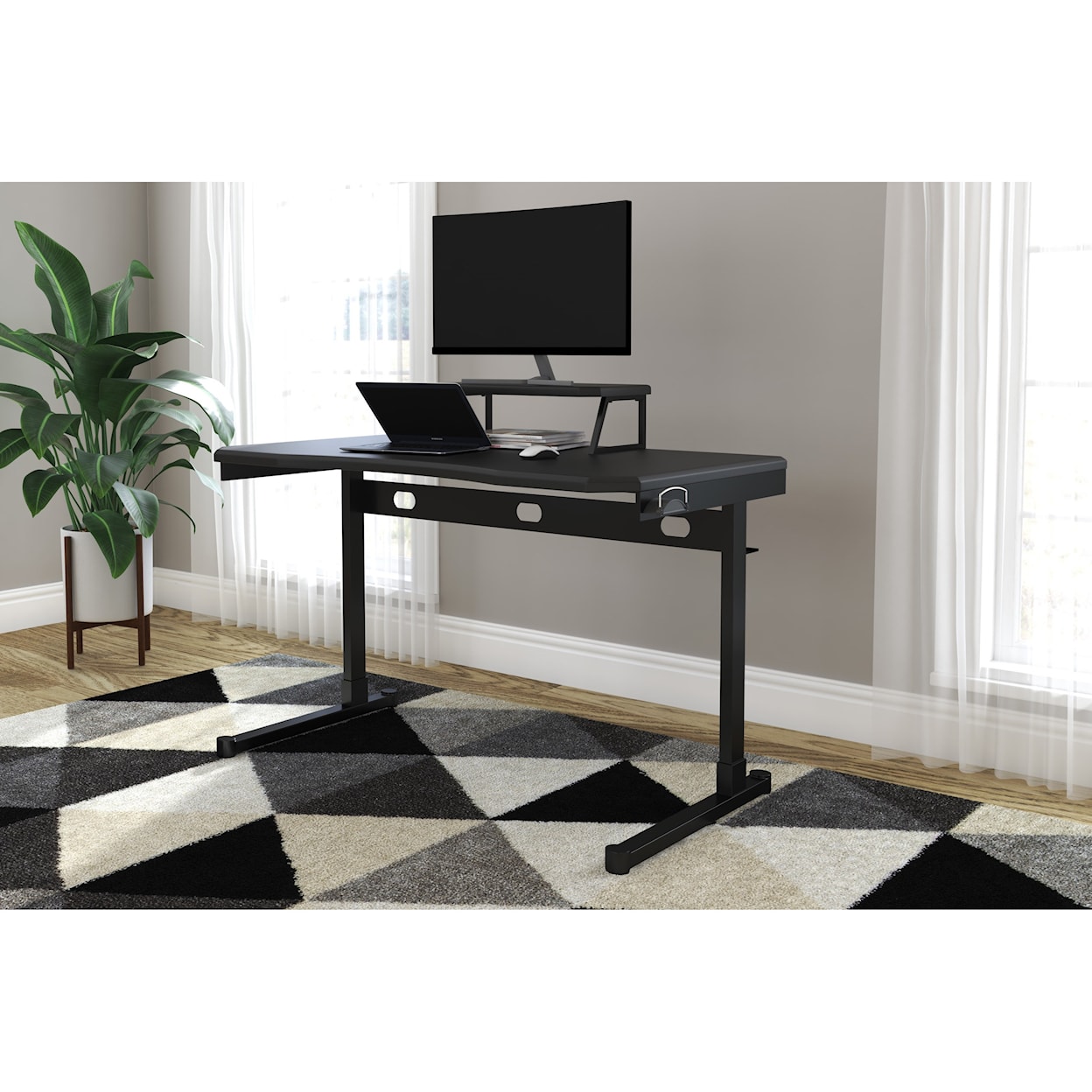 Signature Design Lynxtyn 48" Home Office Desk