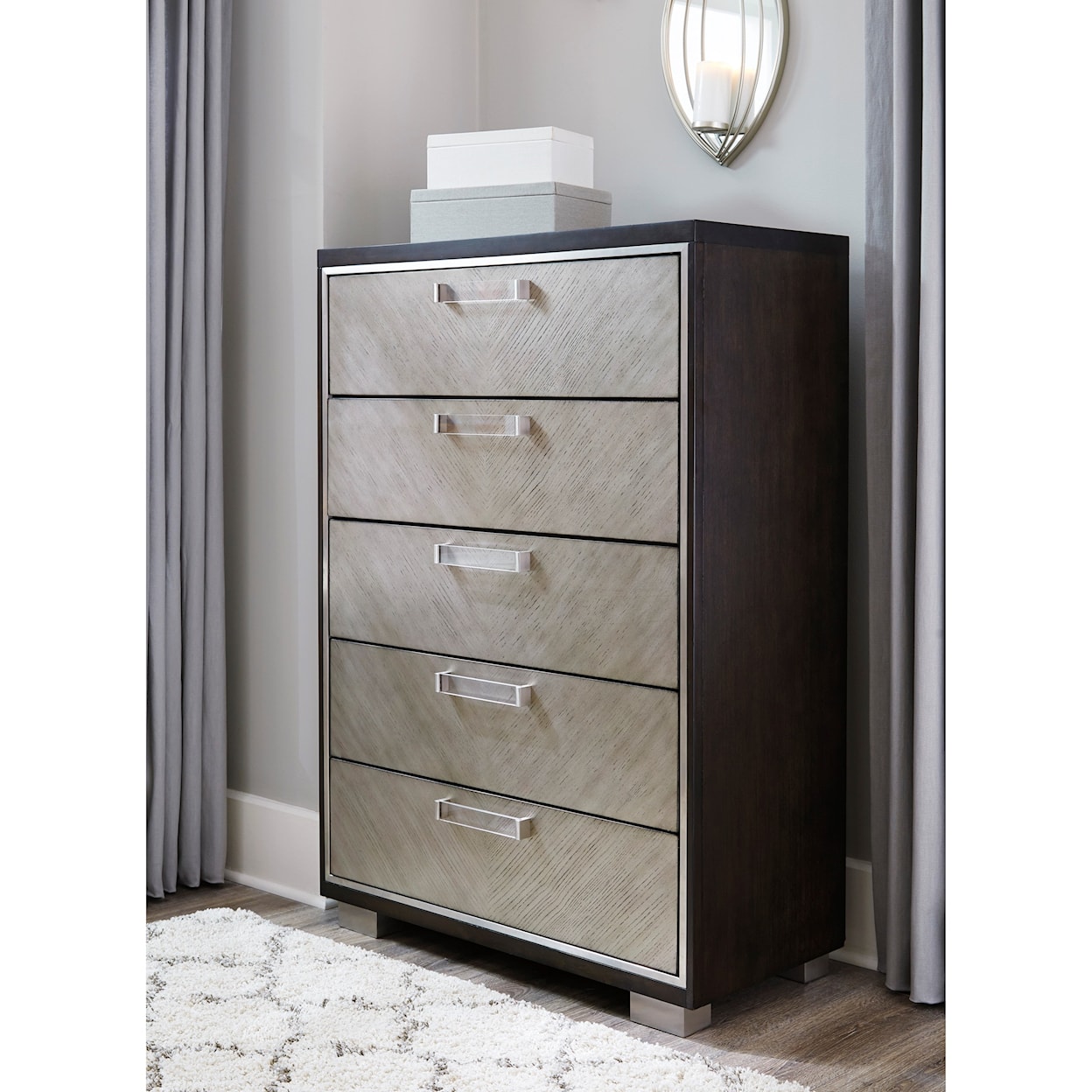 Signature Design Maretto Five Drawer Chest