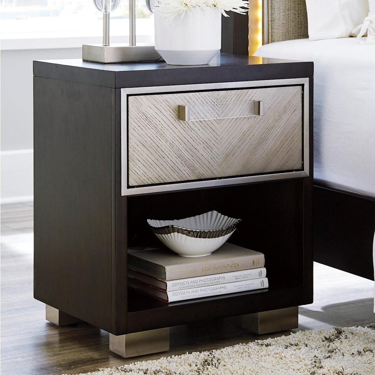 Signature Design by Ashley Maretto One Drawer Nightstand