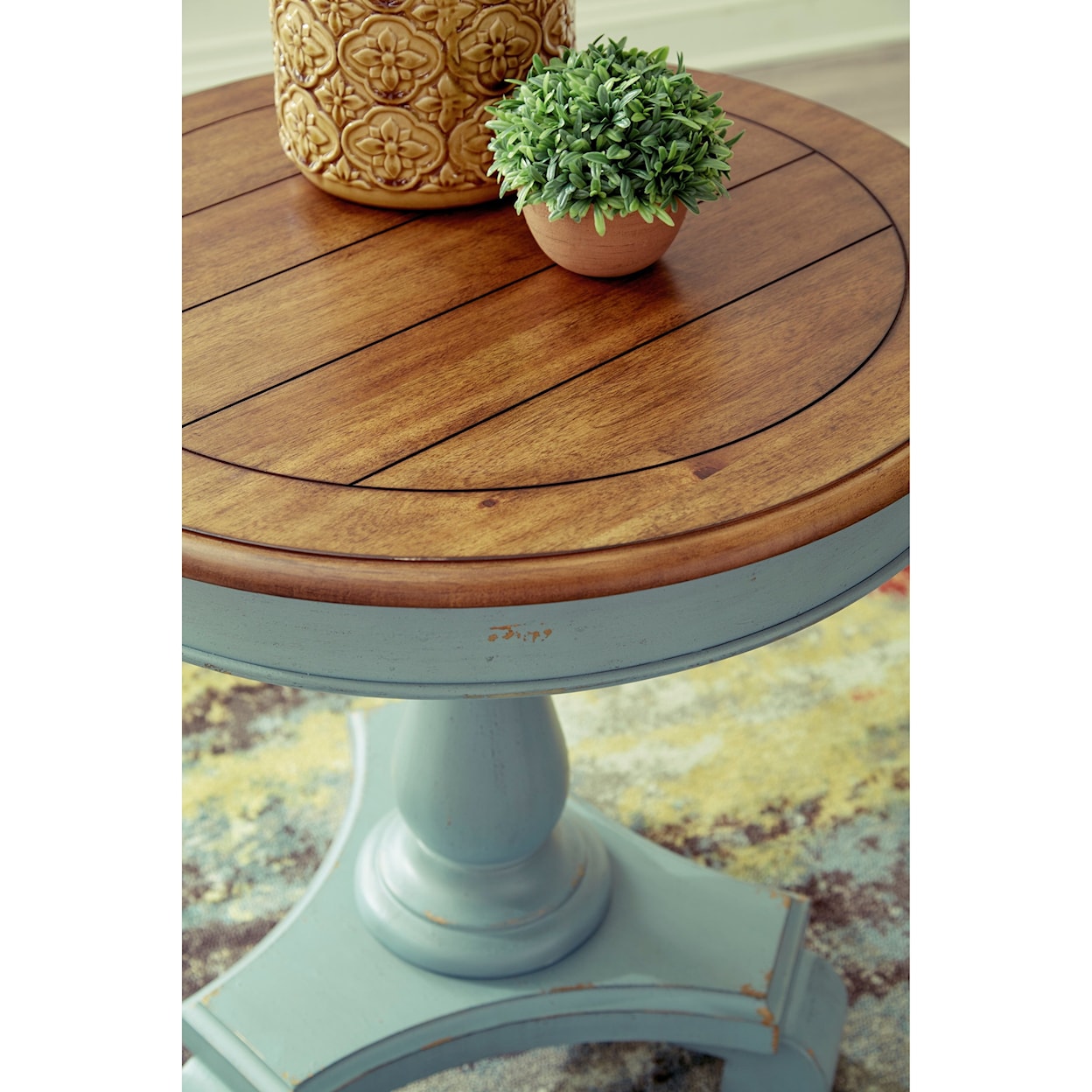 Signature Design by Ashley Mirimyn Accent Table