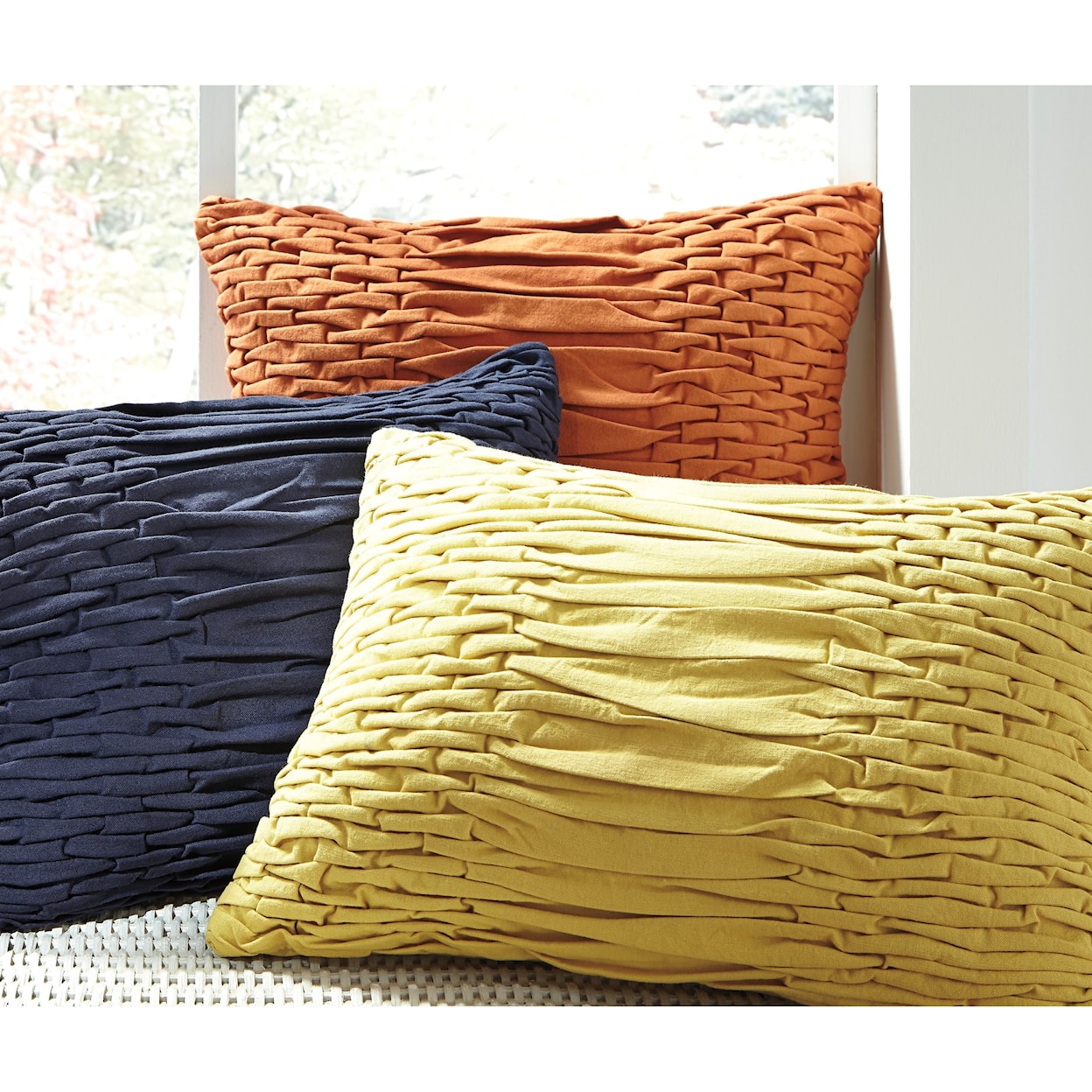 Ashley Furniture Signature Design Pillows Nellie Navy Pillow