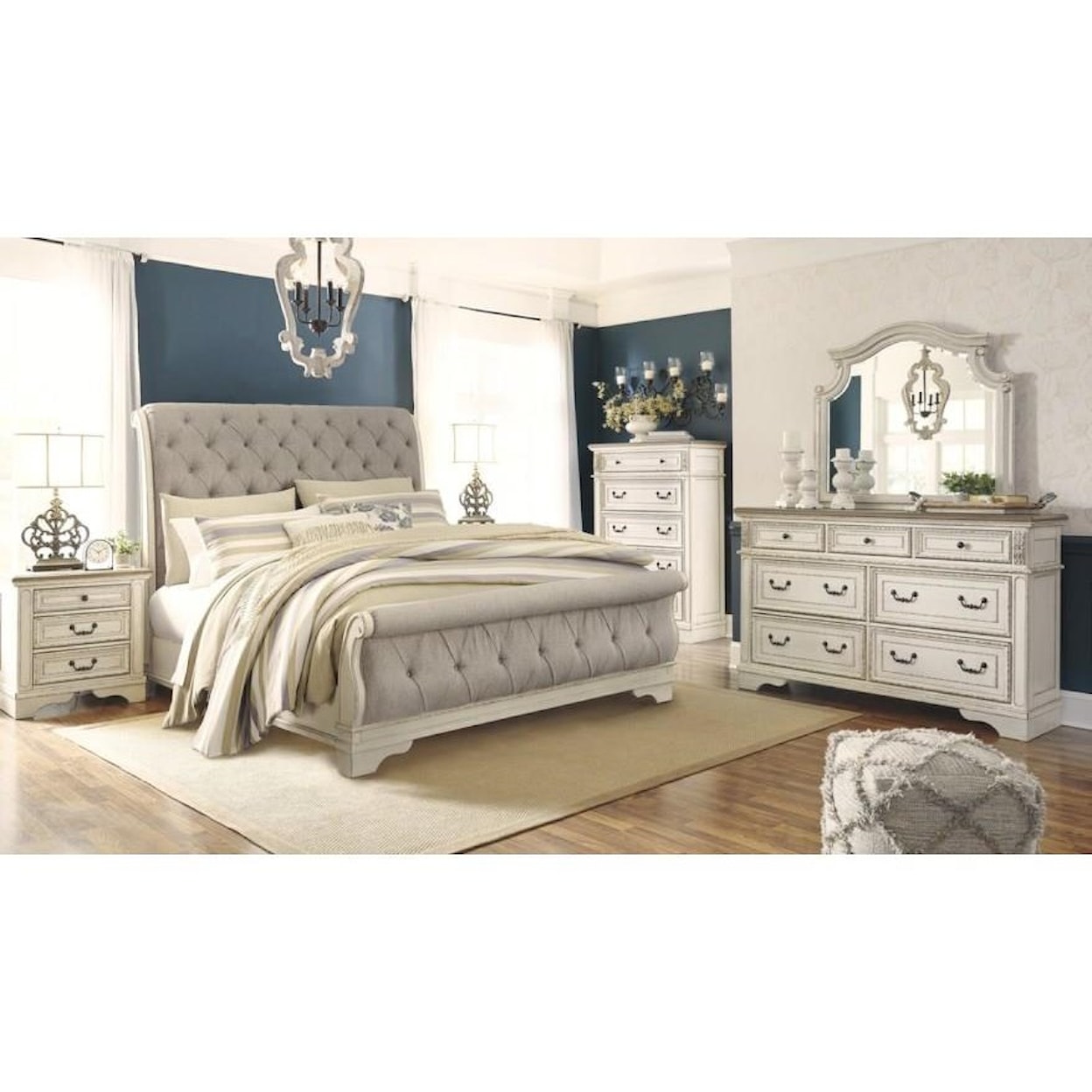 Signature Design 15123 3-Drawer Nightstand