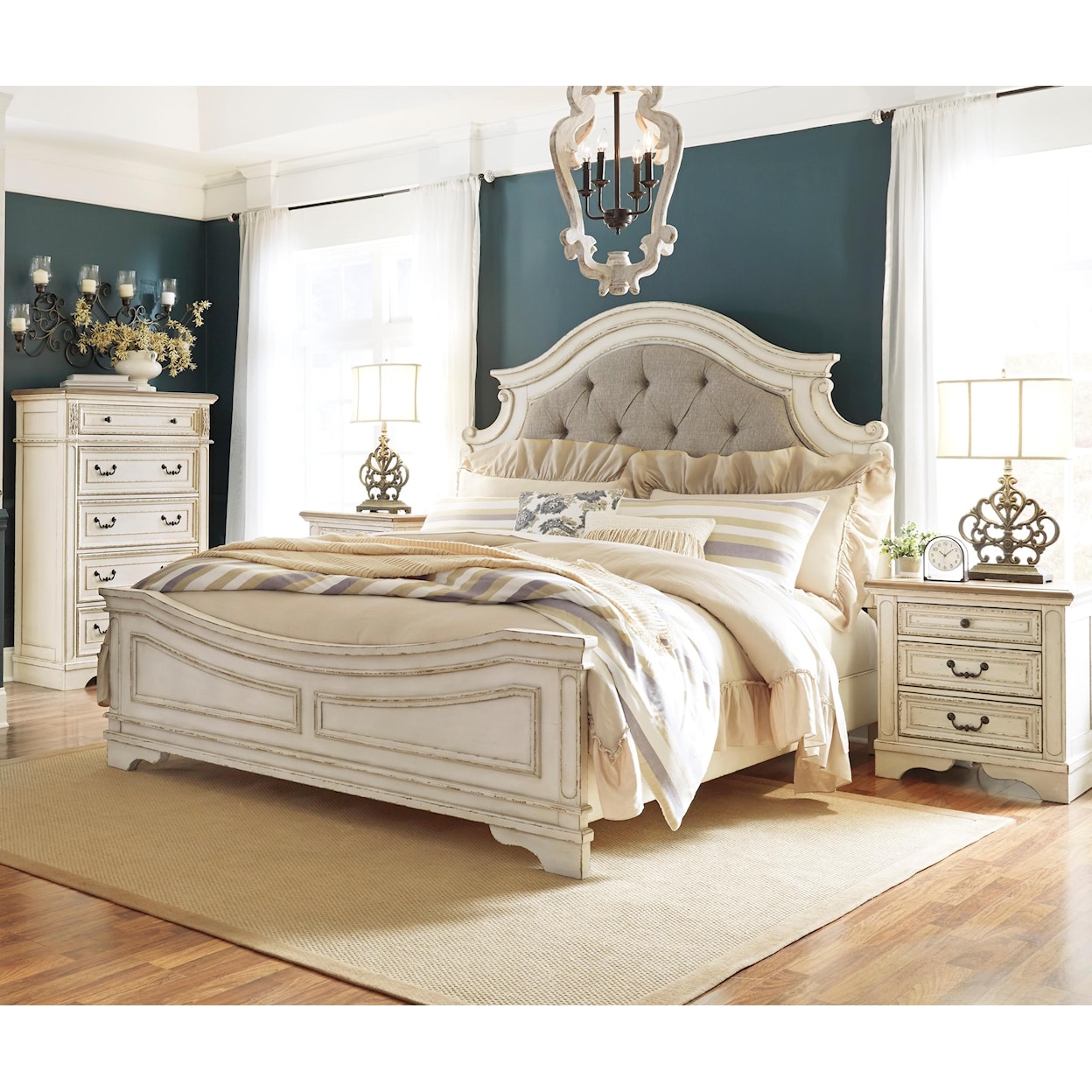Signature Design by Ashley Realyn 5 Piece King Panel Bedroom Set