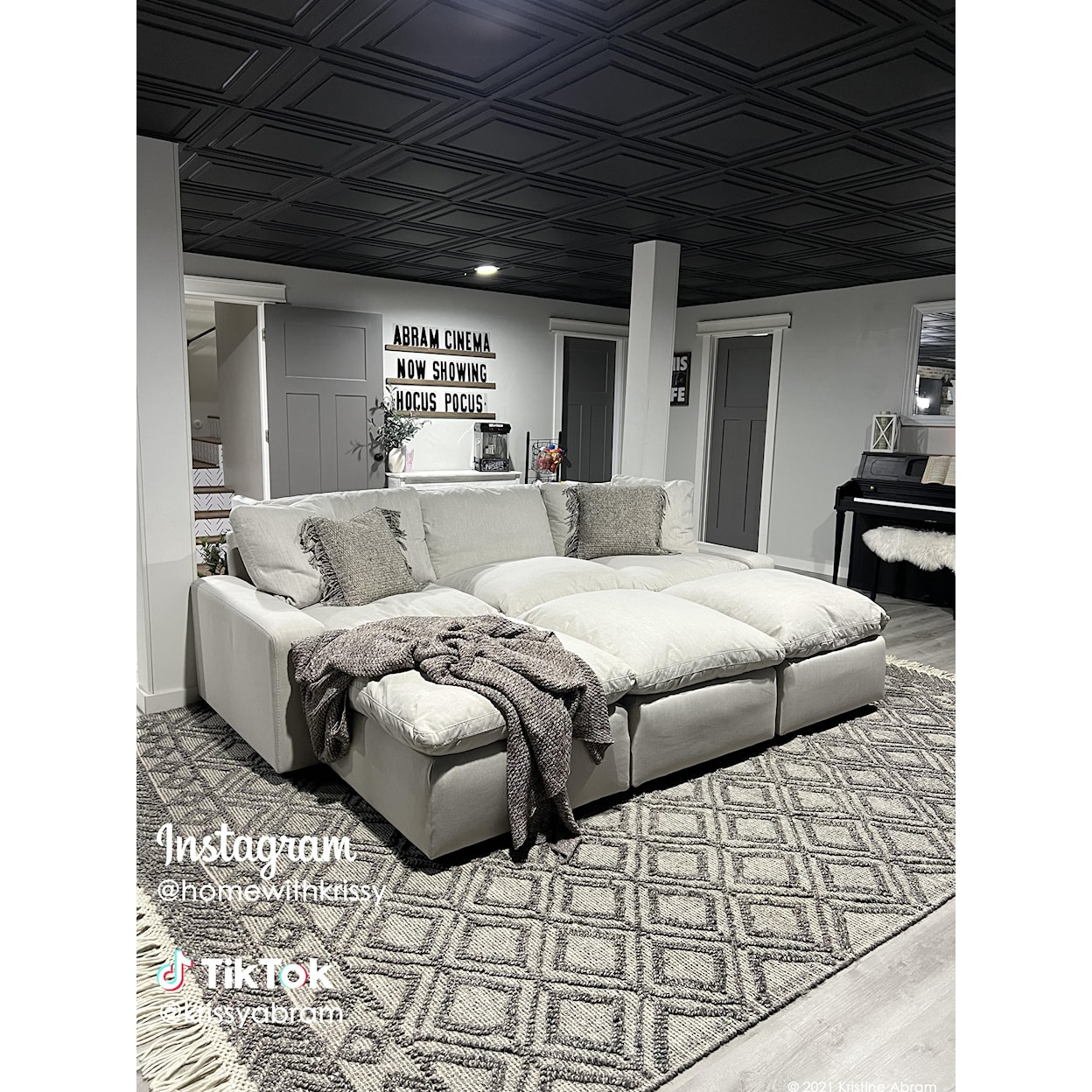 Signature Design by Ashley Savesto 6-Piece Sectional