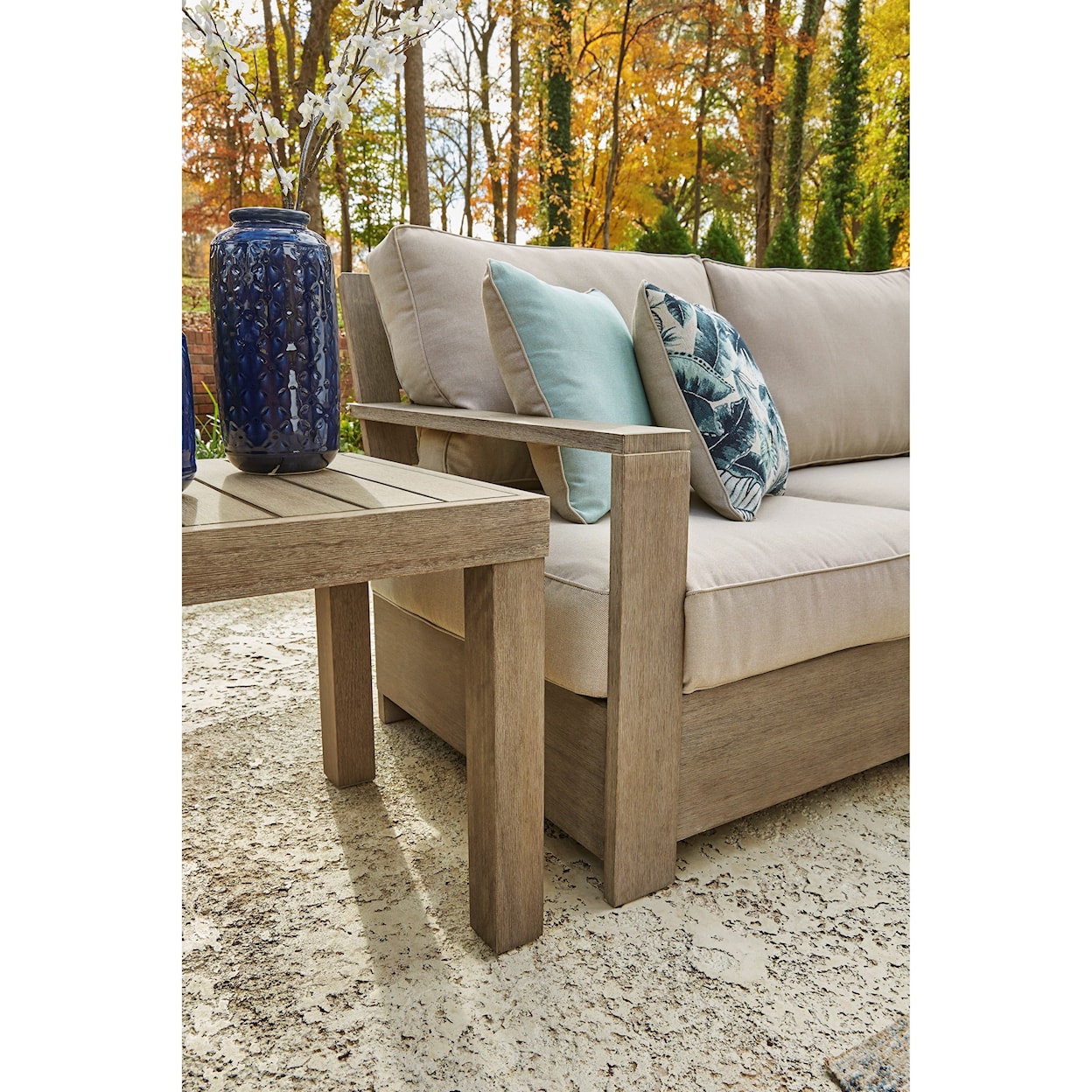 Signature Design by Ashley Silo Point 4-Piece Outdoor Sectional