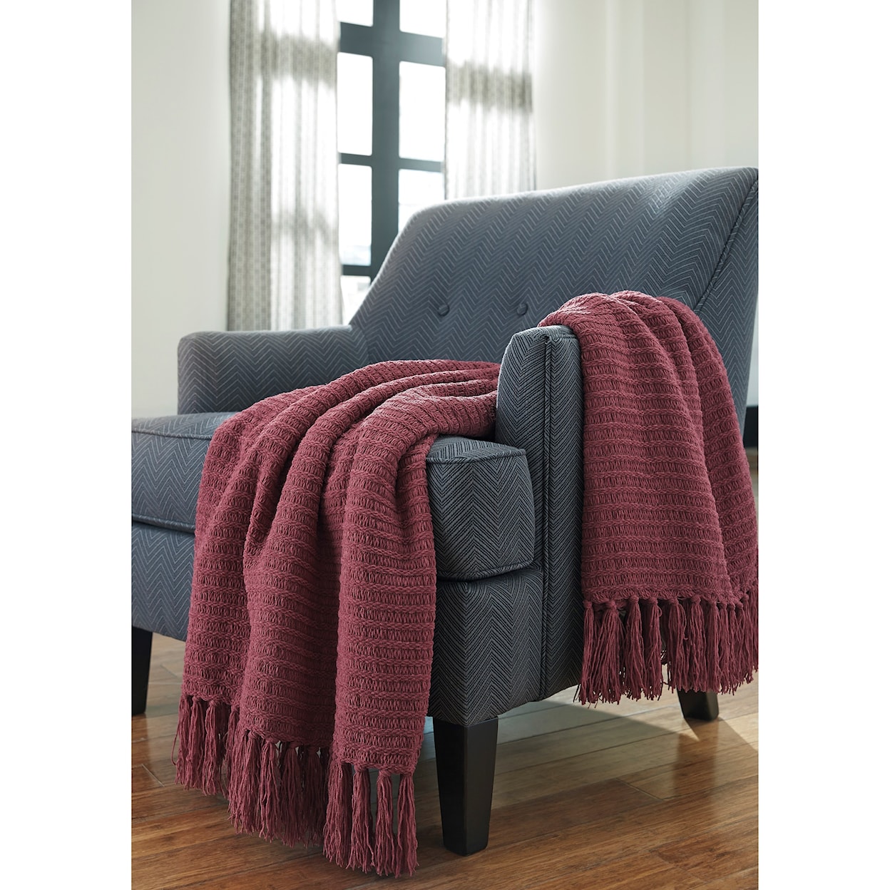 Signature Design by Ashley Furniture Throws Santino - Berry Throw