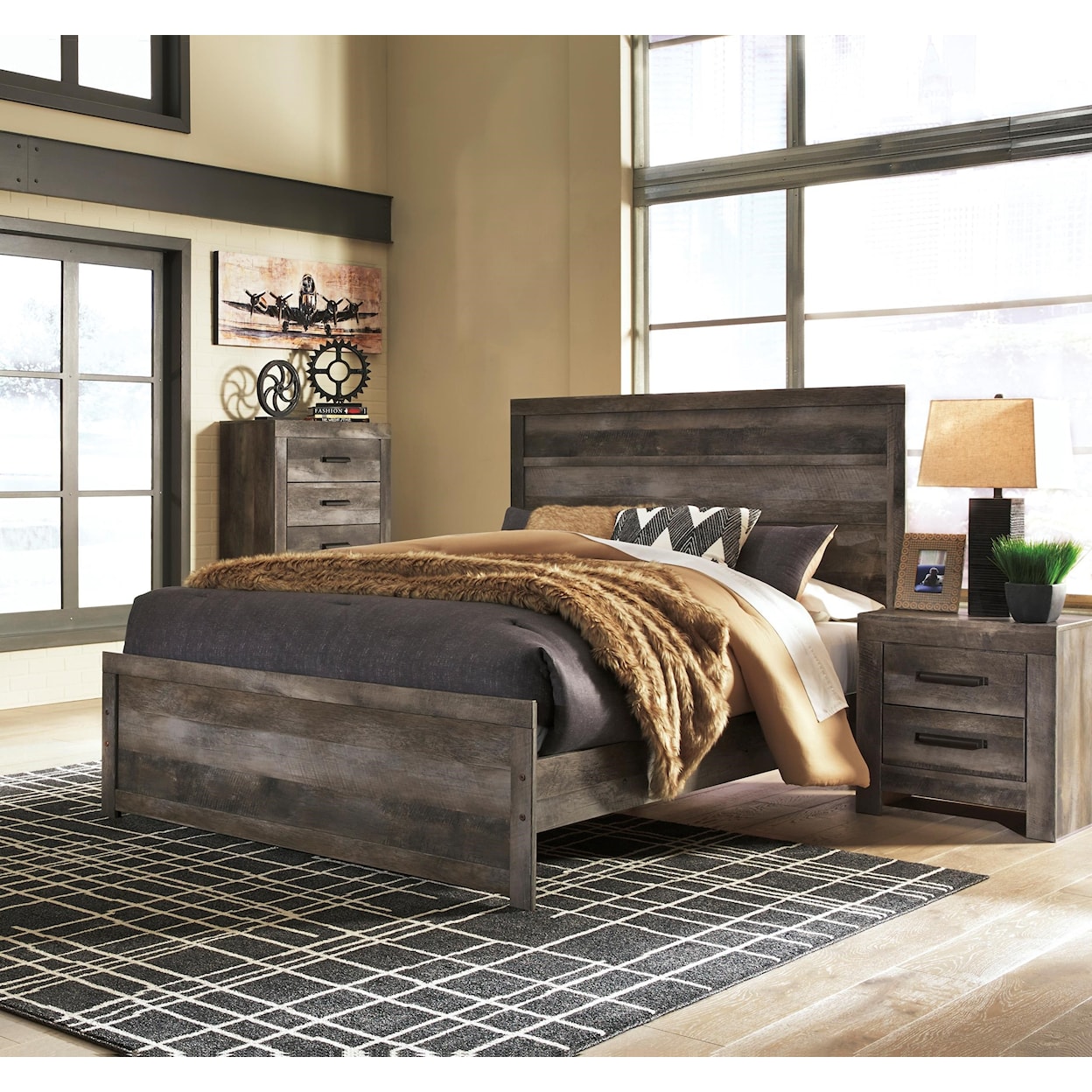 Signature Design by Ashley Wynnlow 5 Piece King Panel Bedroom Set
