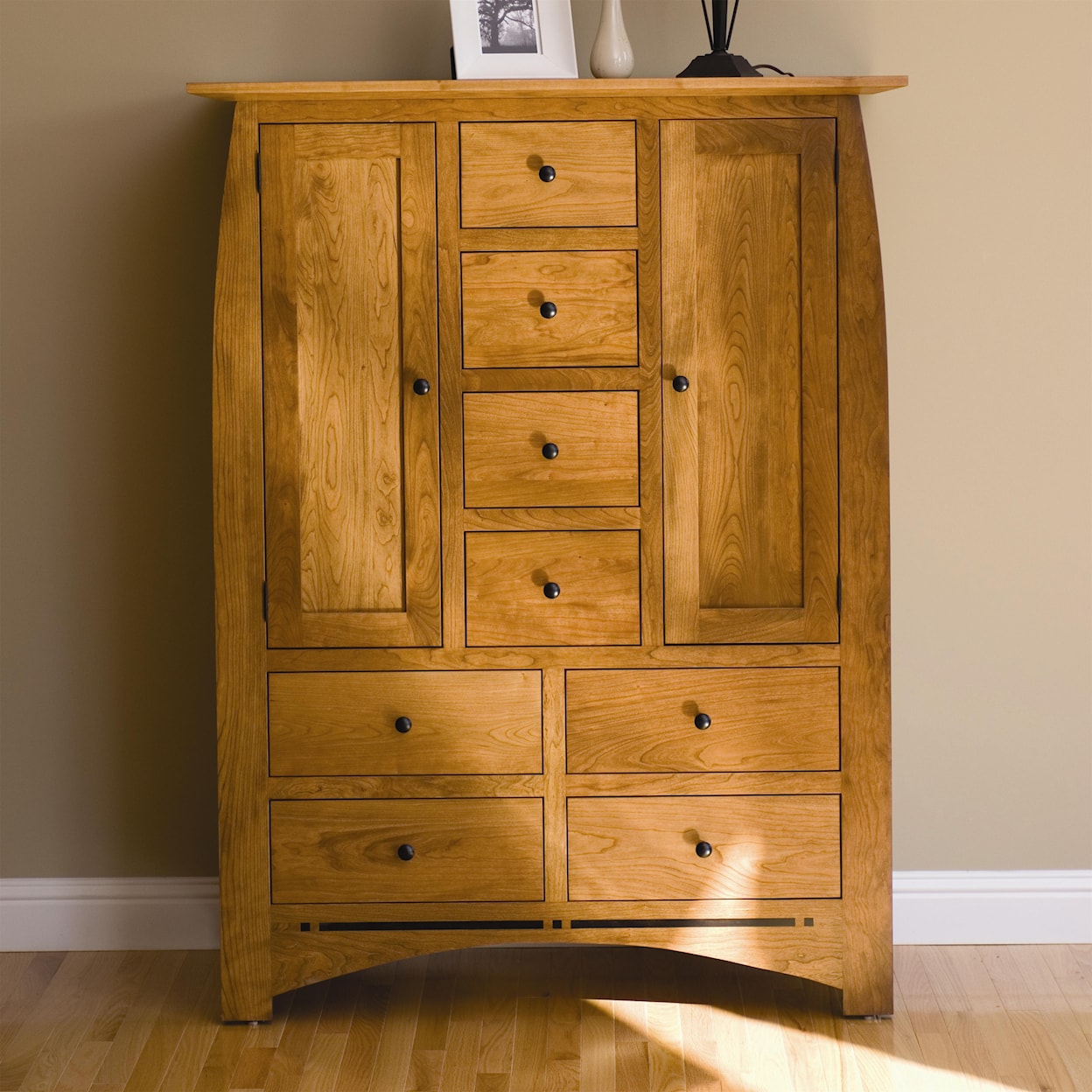 Simply Amish Aspen Door Chest