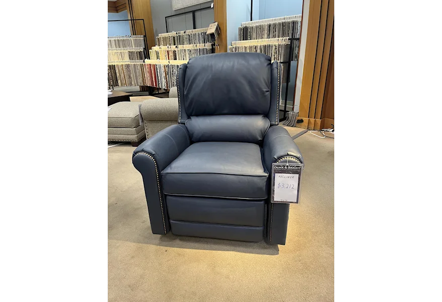 720 Casual Recliner by Smith Brothers at Dunk & Bright Furniture