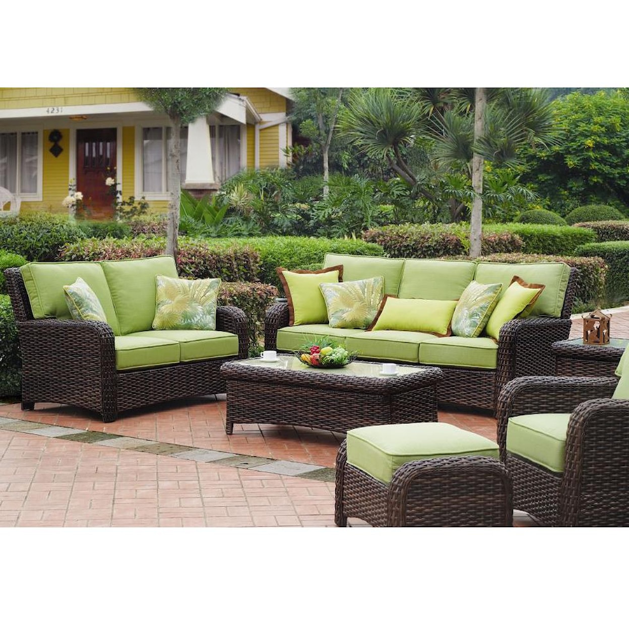 South Sea Outdoor Living St Tropez Chat Set