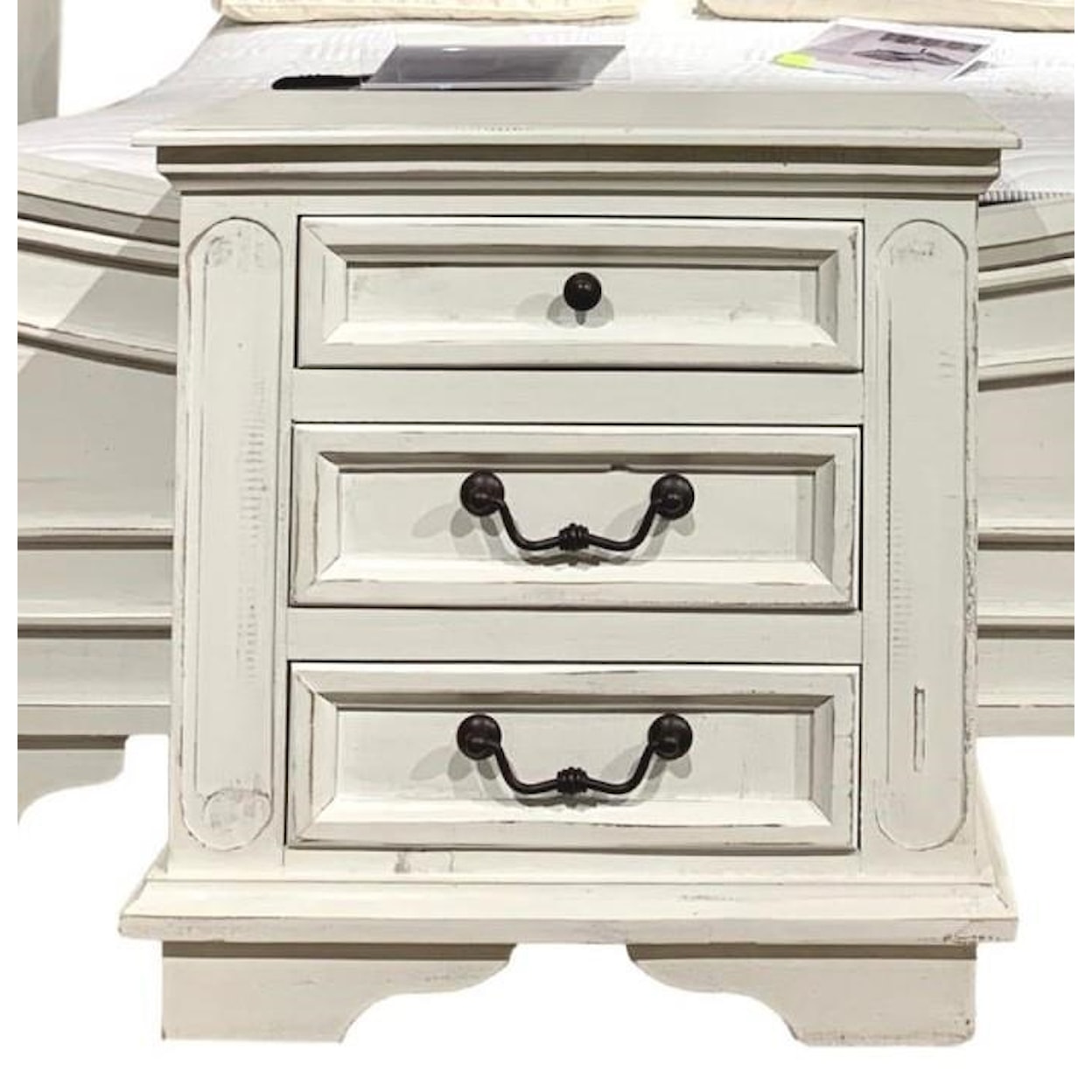 Split Nickel Freedom Queen Upholstered Bedroom Group