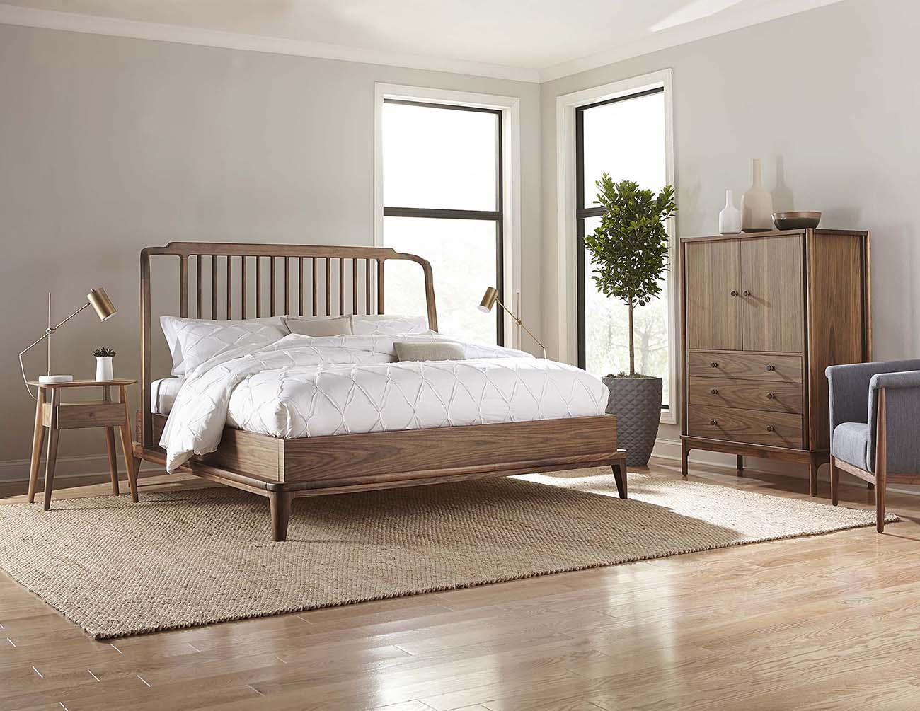 Stickley Walnut Grove California King Spindle Bed