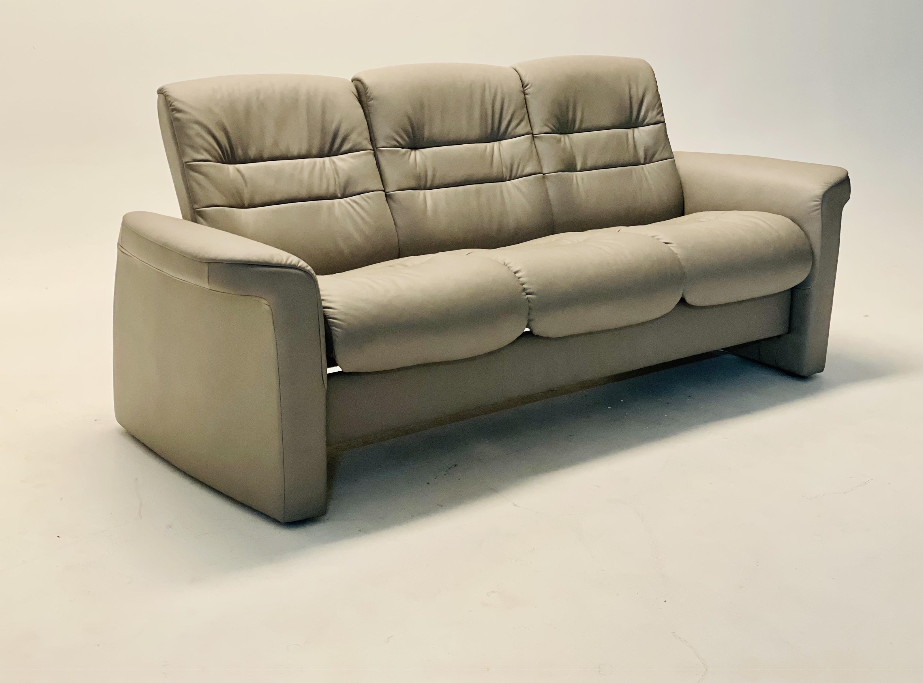 Low Back Reclining 3-Seater Sofa